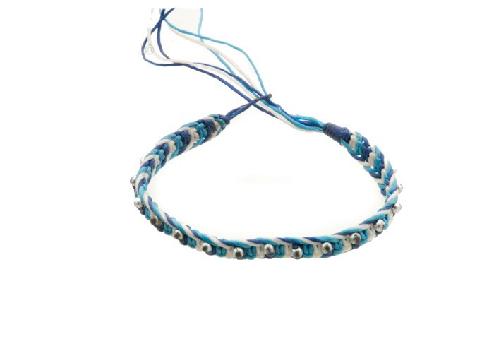 Les bracelets brésiliens de fabrication artisanale Les bracelets brésiliens de fabrication artisanale