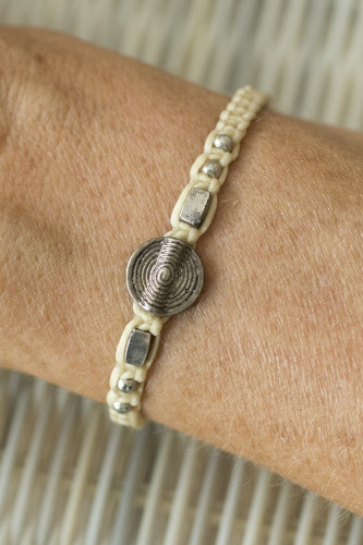 Bracelet Amitié Ethnique Noir, Perles Bois Et Métal, Style Tibet, Neuf Avec étiquettes