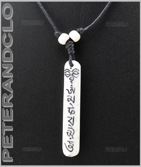 Amulette pendentif rouleau mantra prière bouddhiste Bouddha Amitabha